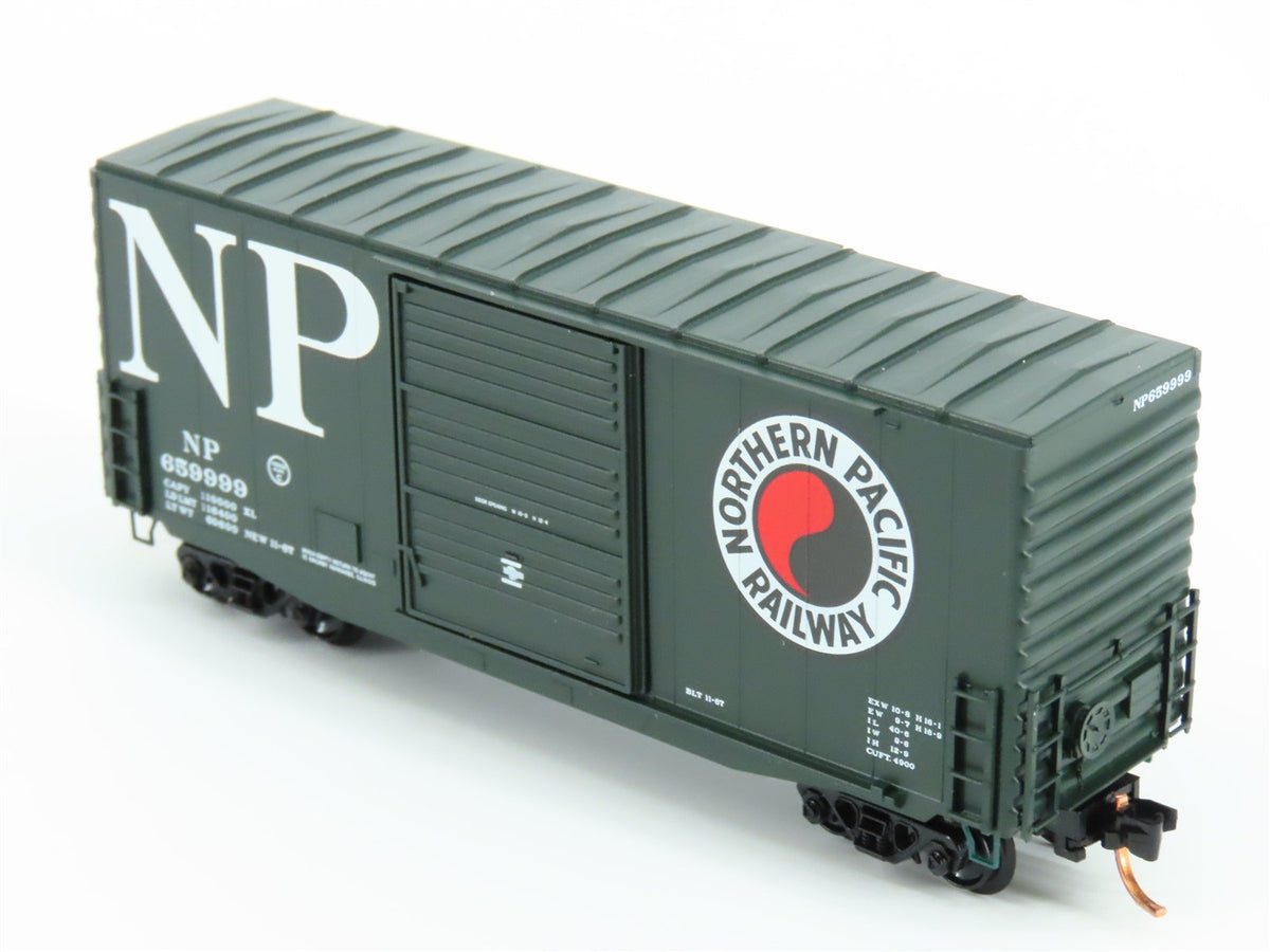 N Scale Micro-Trains MTL 10100010 NP Northern Pacific 40&#39; Box Car #659999