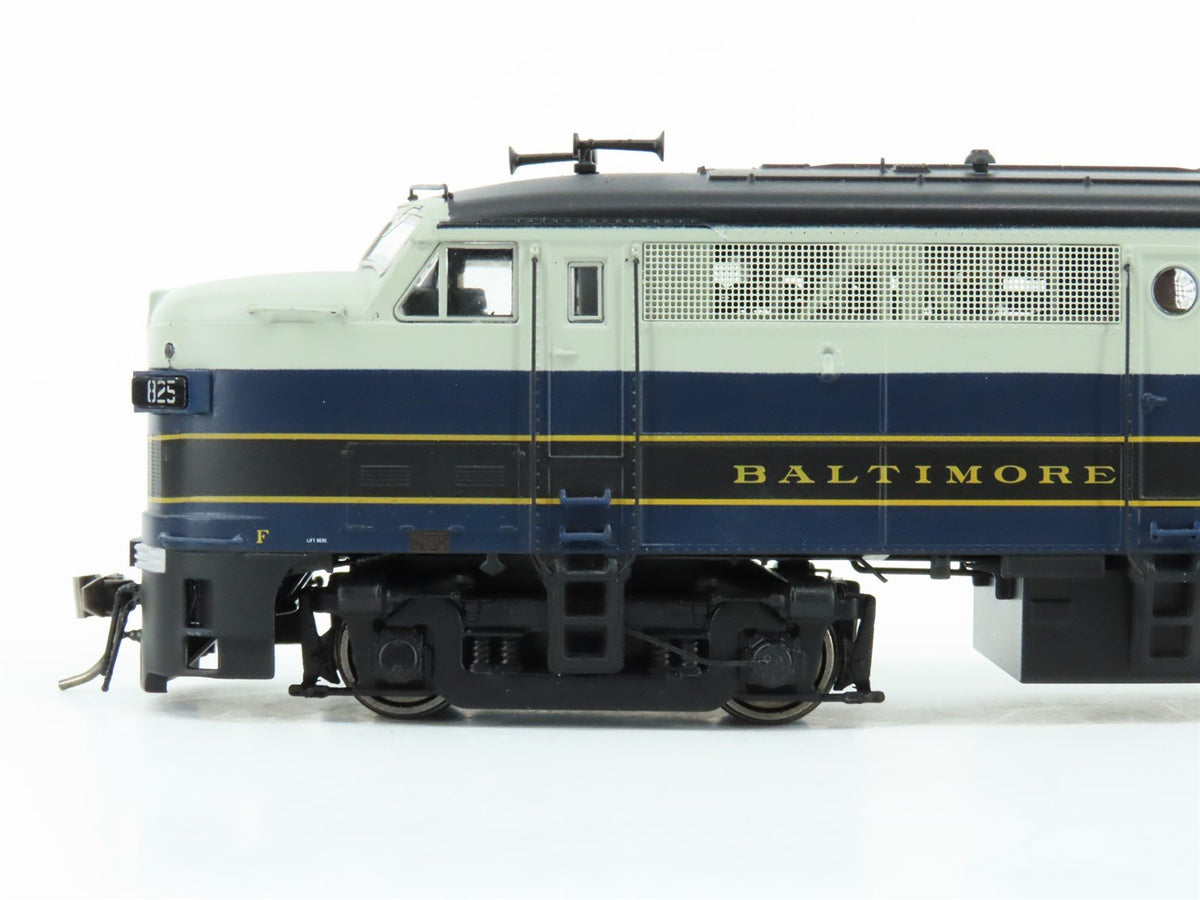 HO Scale Rapido 21500 B&amp;O Baltimore &amp; Ohio ALCO FA-2 Diesel #825 w/ DCC &amp; Sound