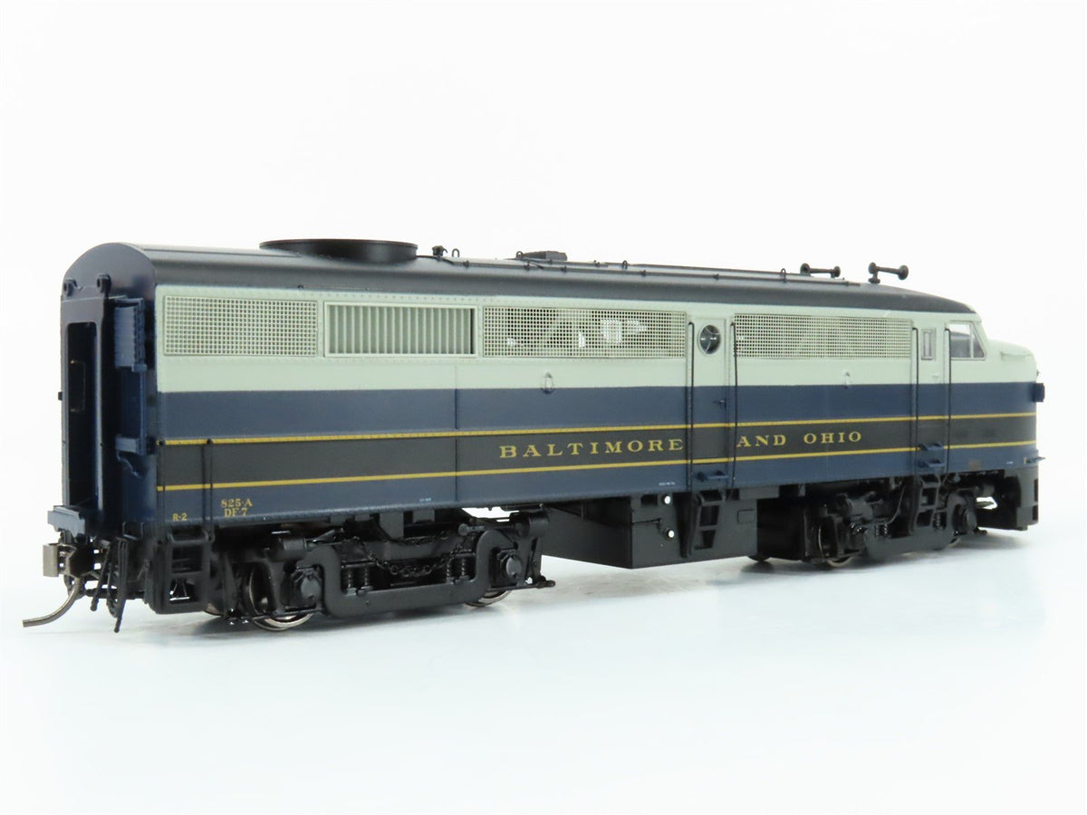 HO Scale Rapido 21500 B&amp;O Baltimore &amp; Ohio ALCO FA-2 Diesel #825 w/ DCC &amp; Sound