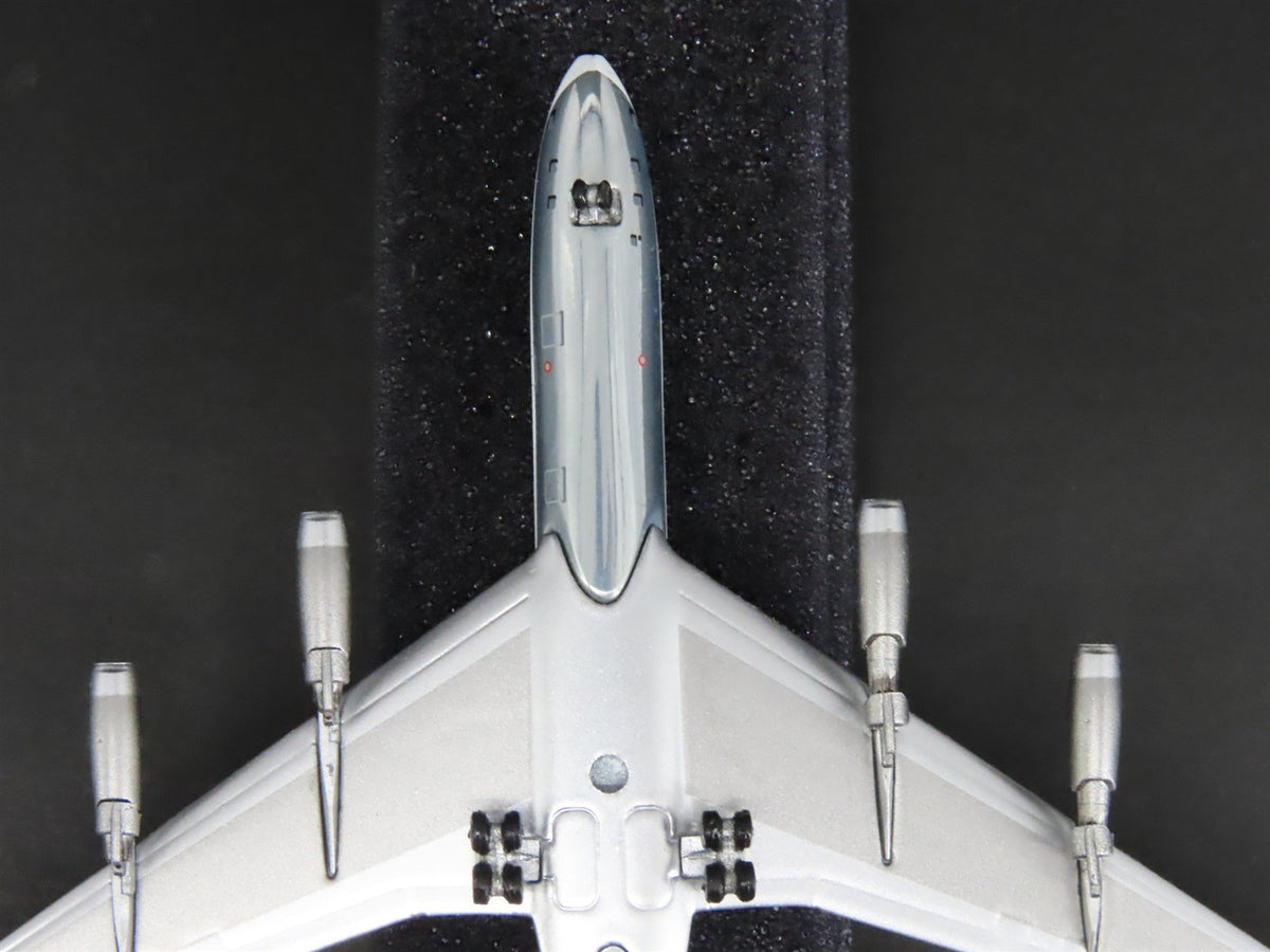 1:400 Aero Classics Limited Edition Pan Am McDonnell Douglas DC-8-50 Airliner