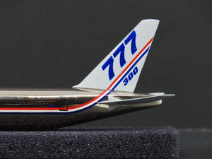 1:400 Scale Dragon Wings 55024 Die-Cast Boeing B777-300 Airliner N5014K