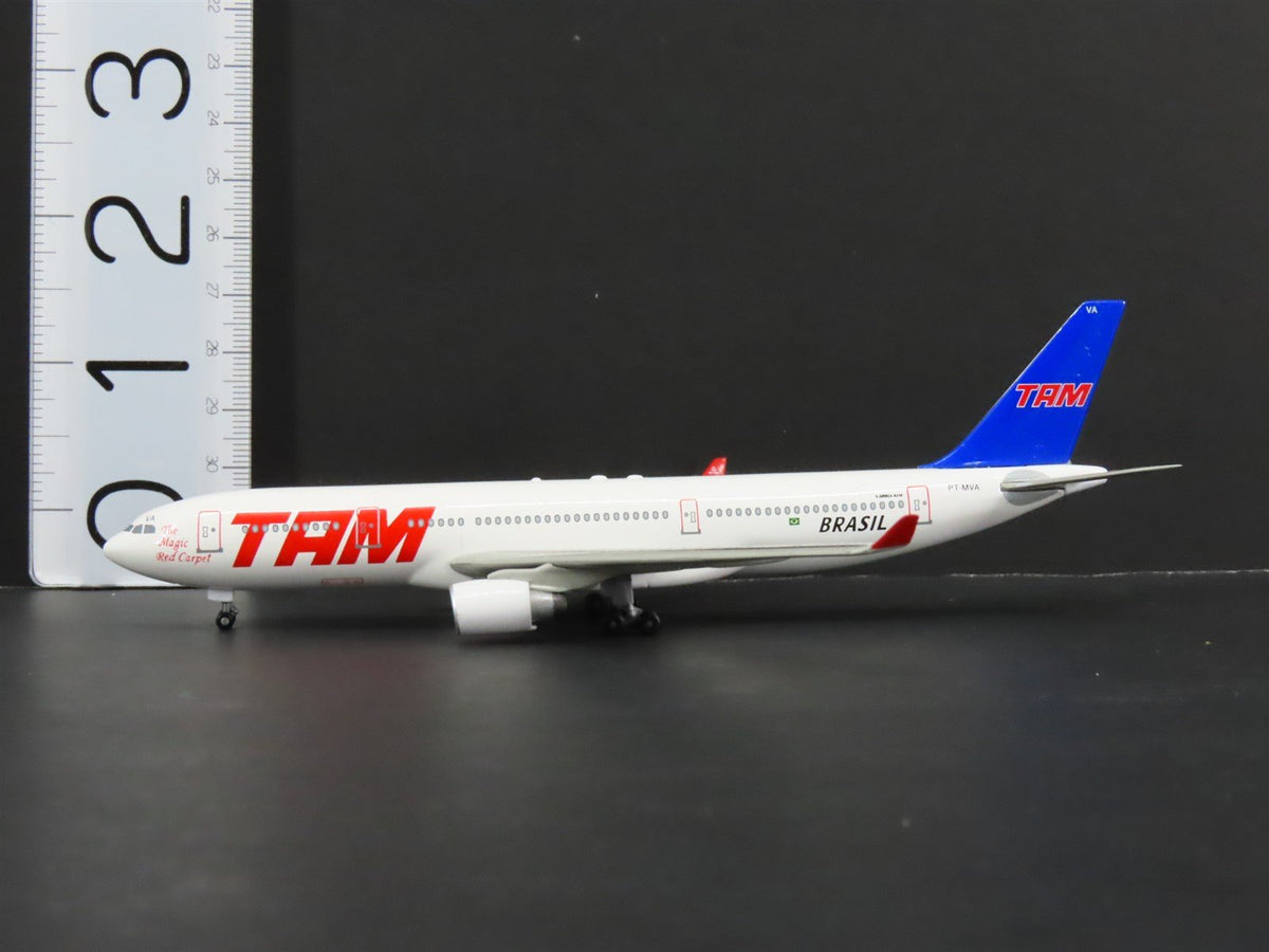 1:400 Dragon Wings 55141 Die-Cast TAM Airlines Airbus A330-232 Airliner PT-MVA
