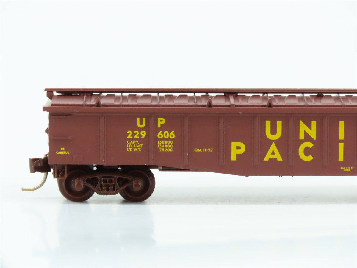 N Scale Micro-Trains MTL 106020 UP Union Pacific 50&#39; Covered Gondola #229606