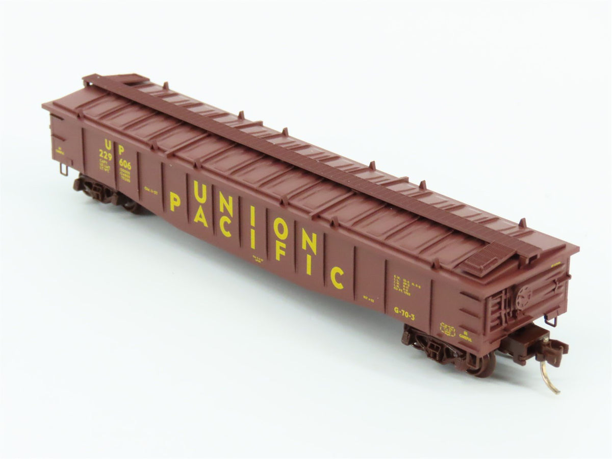 N Scale Micro-Trains MTL 106020 UP Union Pacific 50&#39; Covered Gondola #229606