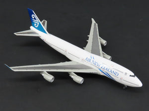1:400 Dragon Wings 55131 DieCast Air New Zealand Boeing 747-419 Airliner ZK-NBV