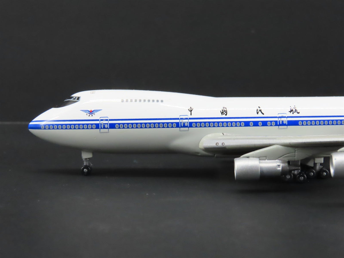 1:400 Dragon Wings 55118 Die-Cast Combi Boeing 747-2J6B Airliner B-2446