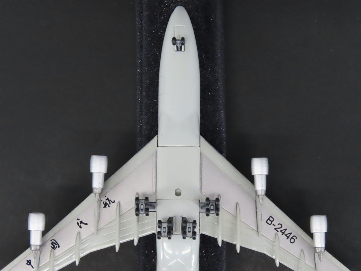 1:400 Dragon Wings 55118 Die-Cast Combi Boeing 747-2J6B Airliner B-2446