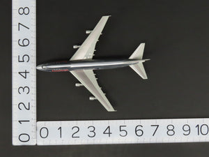 1:400 Dragon Wings 55140 Die-Cast American Airlines Boeing 747-122 Airliner