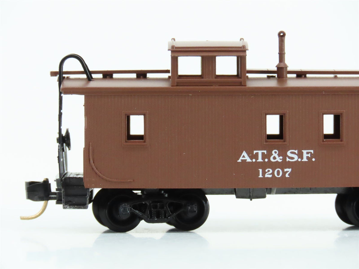 N Scale Micro-Trains MTL 51100 ATSF Santa Fe Railroad 34&#39; Wood Caboose #1207