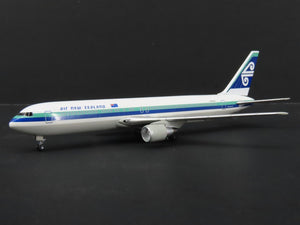 1:400 Dragon Wings 55033 Die-Cast Air New Zealand Boeing 767-319 Airliner ZK-NCH