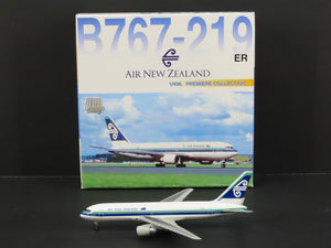 1:400 Dragon Wings 55032 Die-Cast Air New Zealand Boeing 767-319 Airliner ZK-NBA