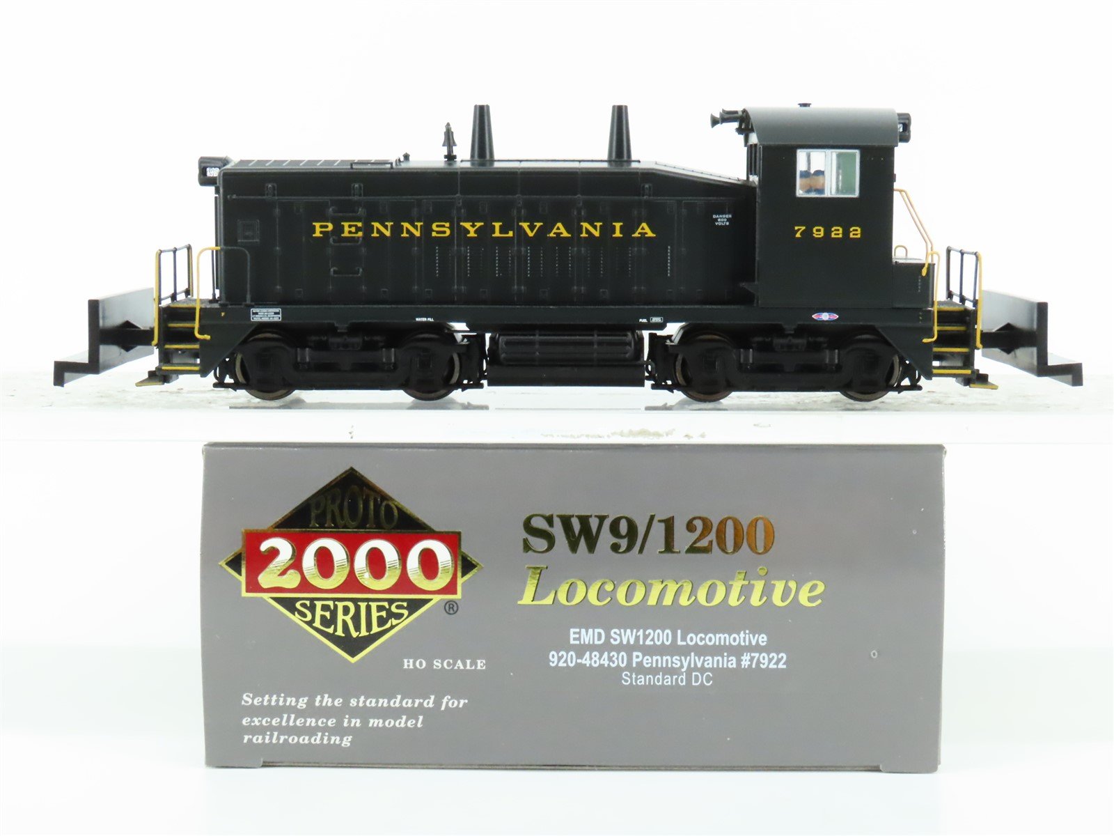 HO Proto 2000 920-48430 PRR Pennsylvania EMD SW9/1200 Diesel #7922 - DCC Ready