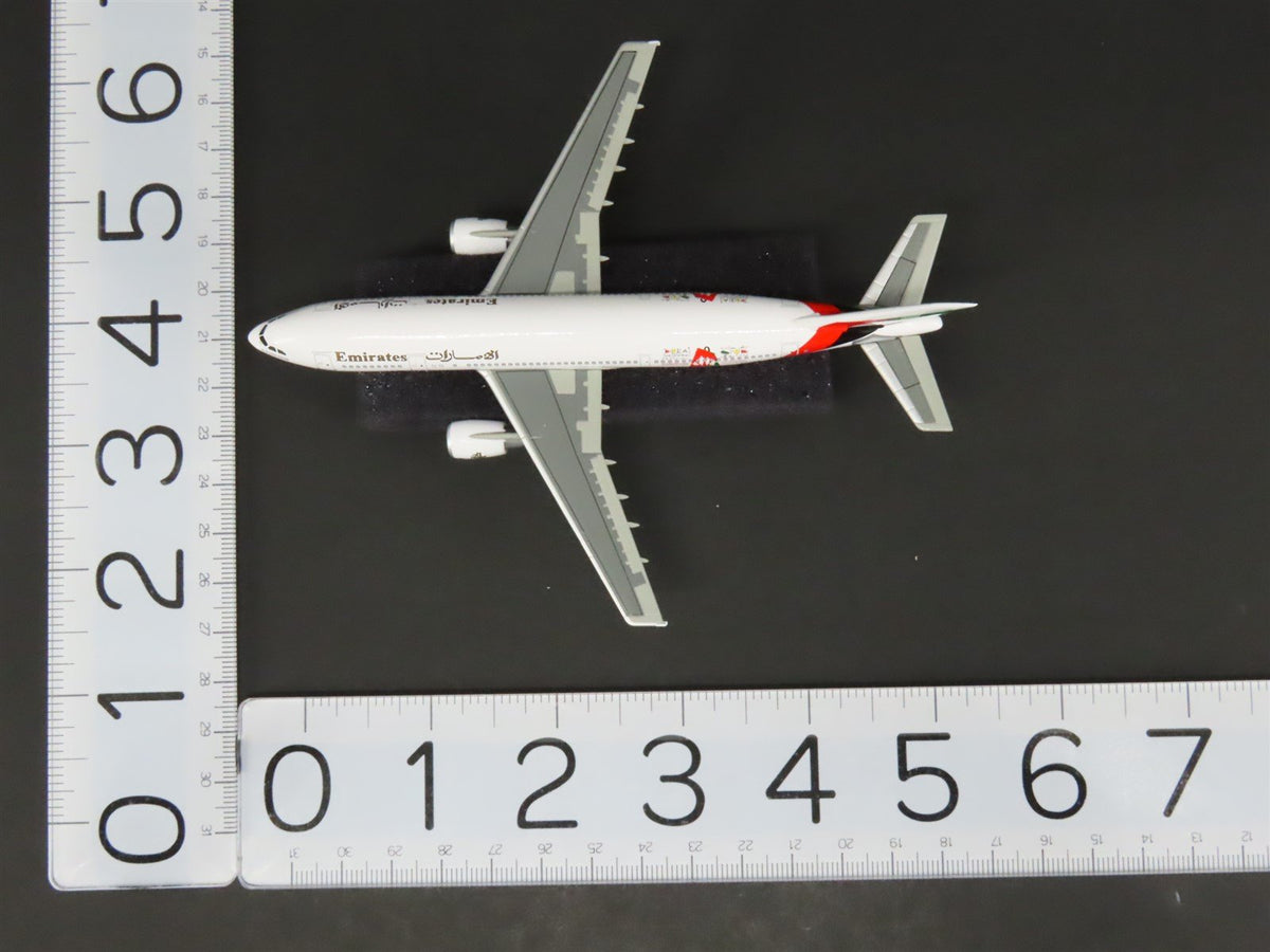 1:400 Dragon Wings 55181 Emirates Airbus A300-605B Die-Cast Airliner A6-EKE