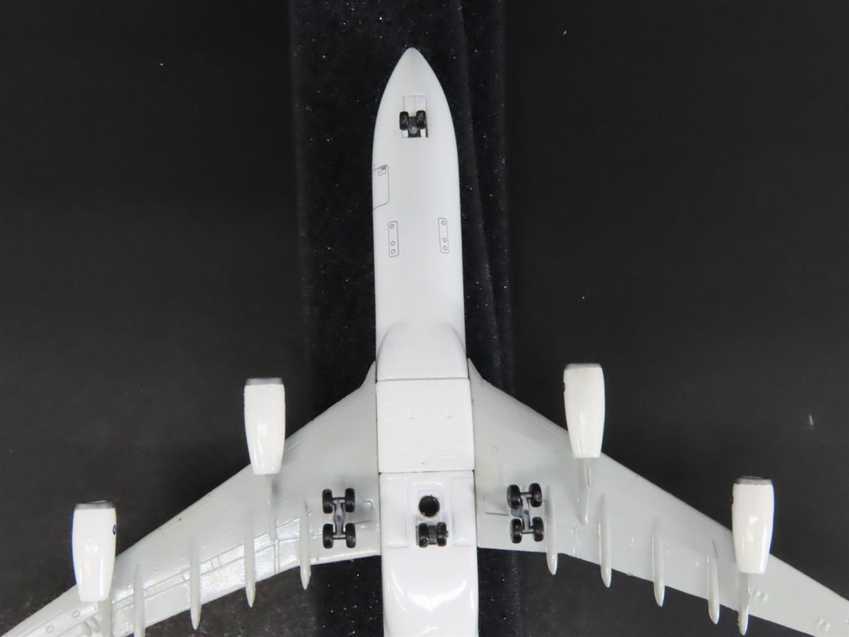 1:400 Dragon Wings 55003 Singapore Airbus A340-313 Die-Cast Airliner 9V-SJA