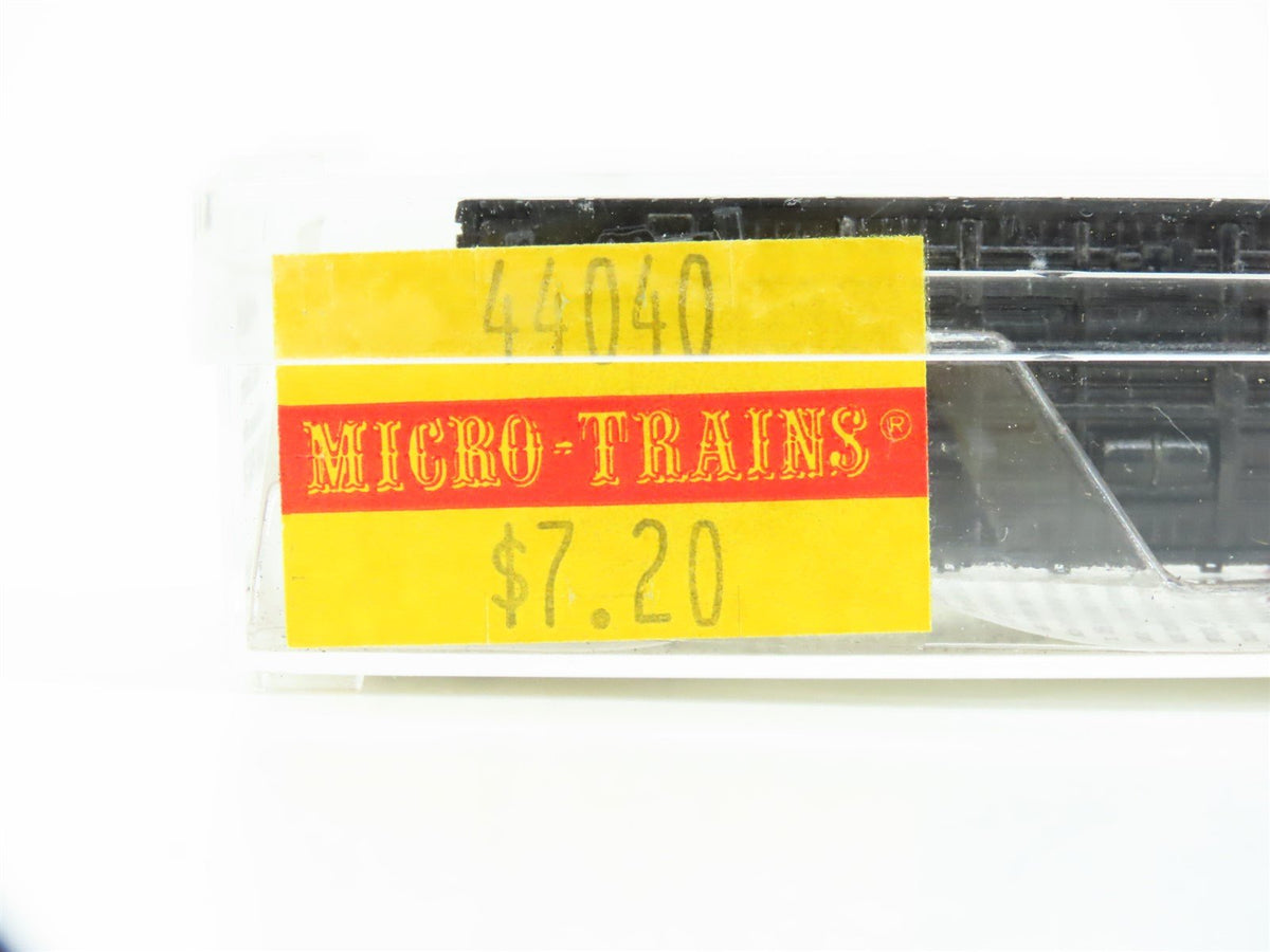 N Scale Micro-Trains MTL 44040 CP Canadian Pacific Railroad 50&#39; Flat Car #300049