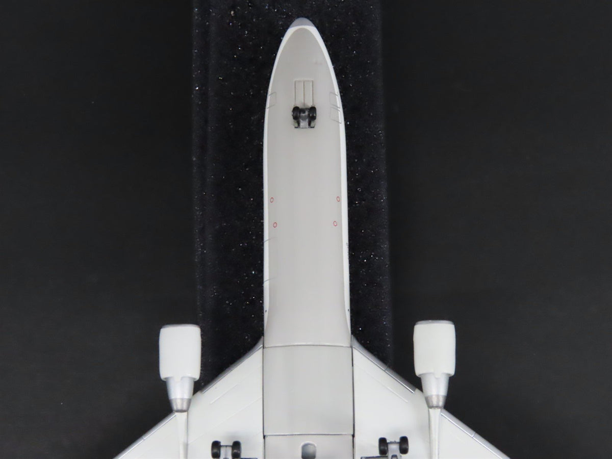 1:400 Dragon Wings 55286 Die-Cast MASkargo McDonnel Douglas MD-11E Airliner