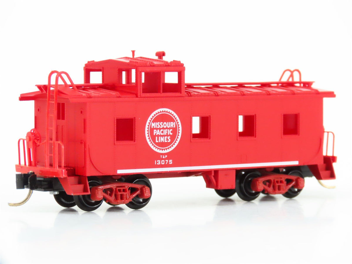 N Scale Micro-Trains MTL 100020 MP Missouri Pacific 36&#39; Steel Caboose #13075