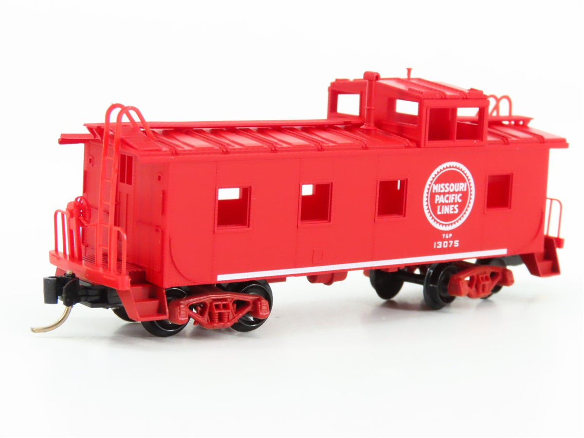 N Scale Micro-Trains MTL 100020 MP Missouri Pacific 36&#39; Steel Caboose #13075