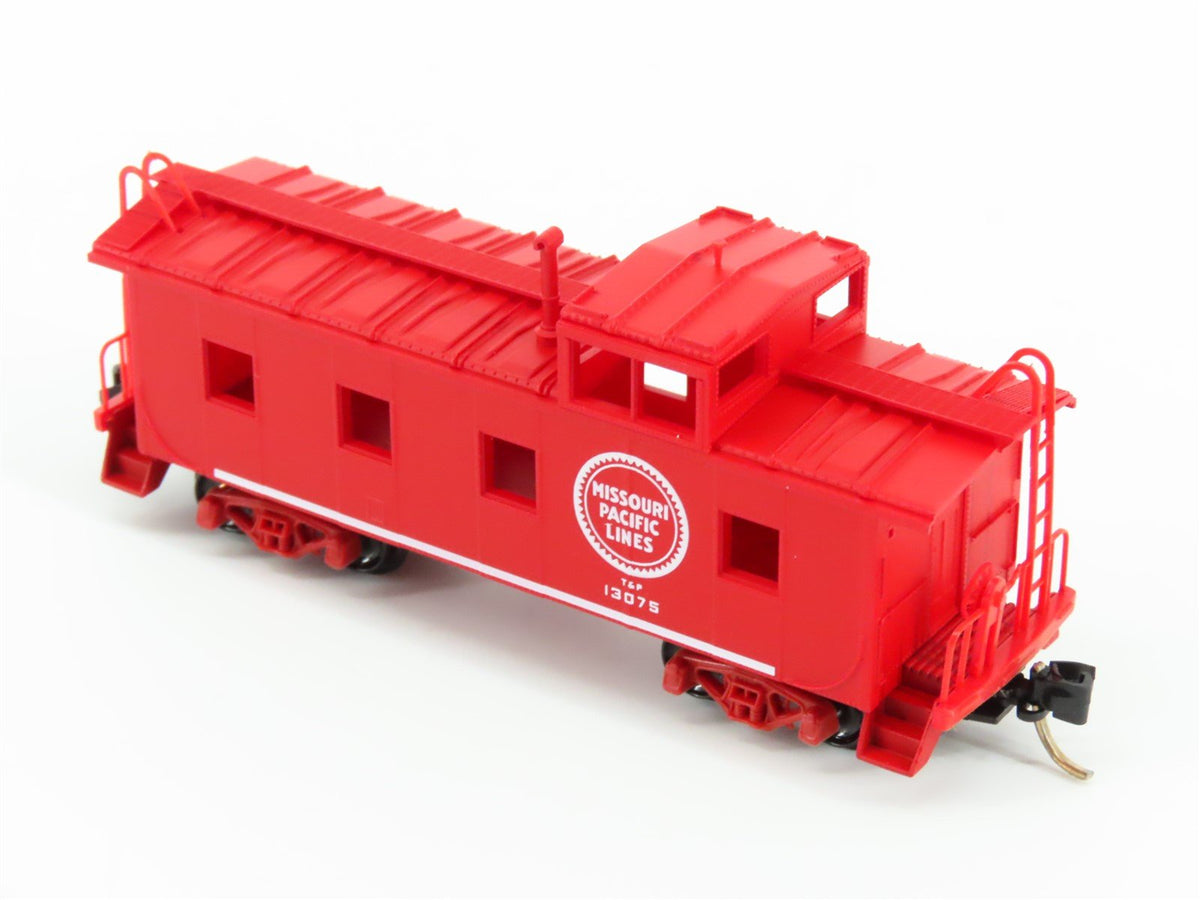 N Scale Micro-Trains MTL 100020 MP Missouri Pacific 36&#39; Steel Caboose #13075