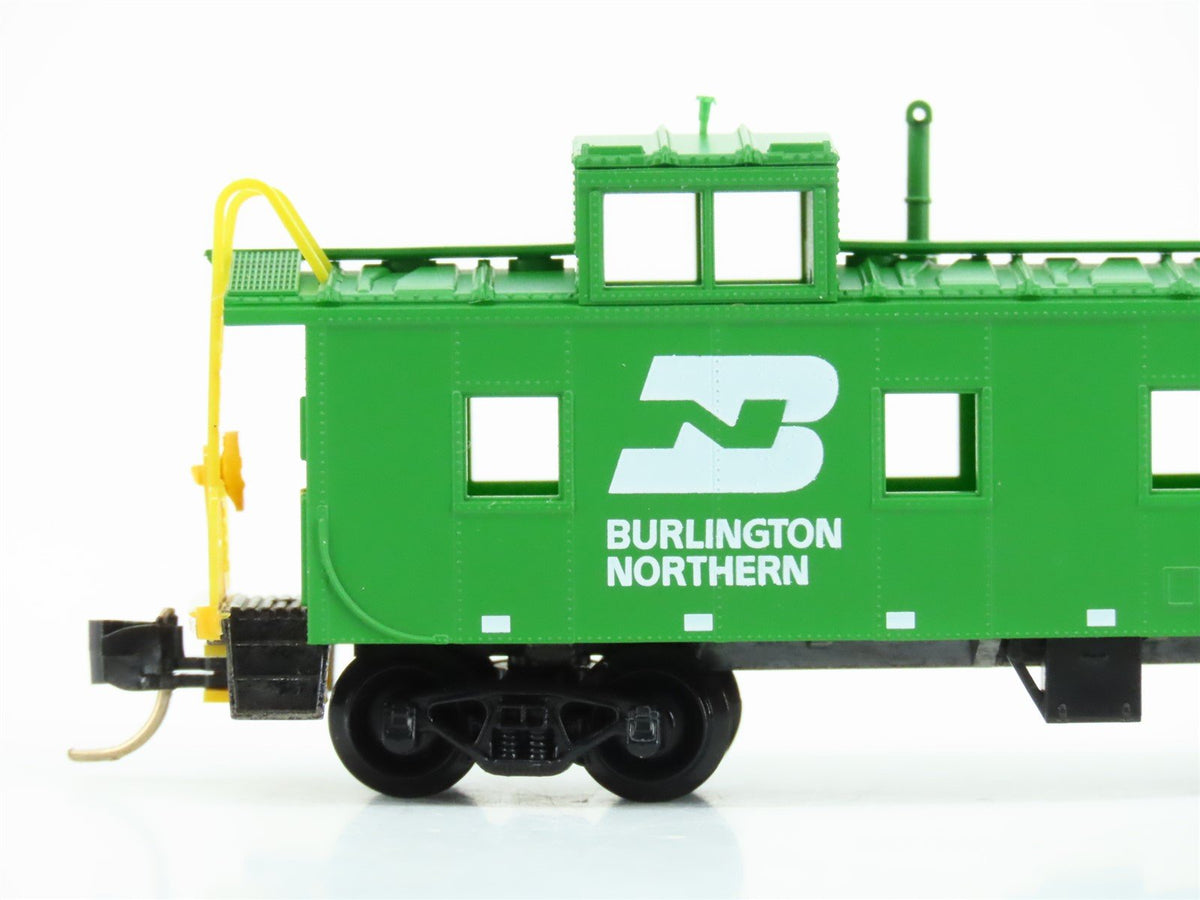 N Scale Micro-Trains MTL 100060 BN Burlington Northern 36&#39; Steel Caboose #11462