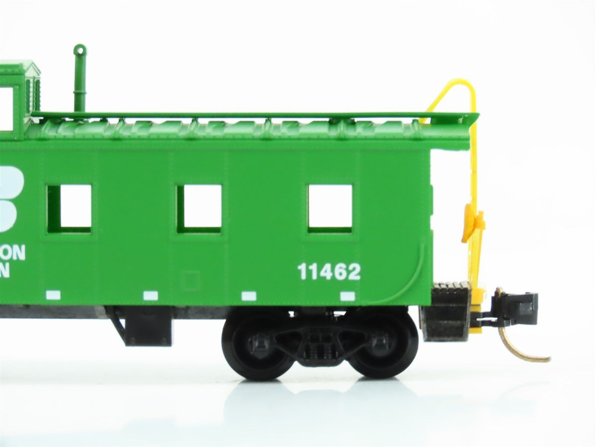 N Scale Micro-Trains MTL 100060 BN Burlington Northern 36&#39; Steel Caboose #11462