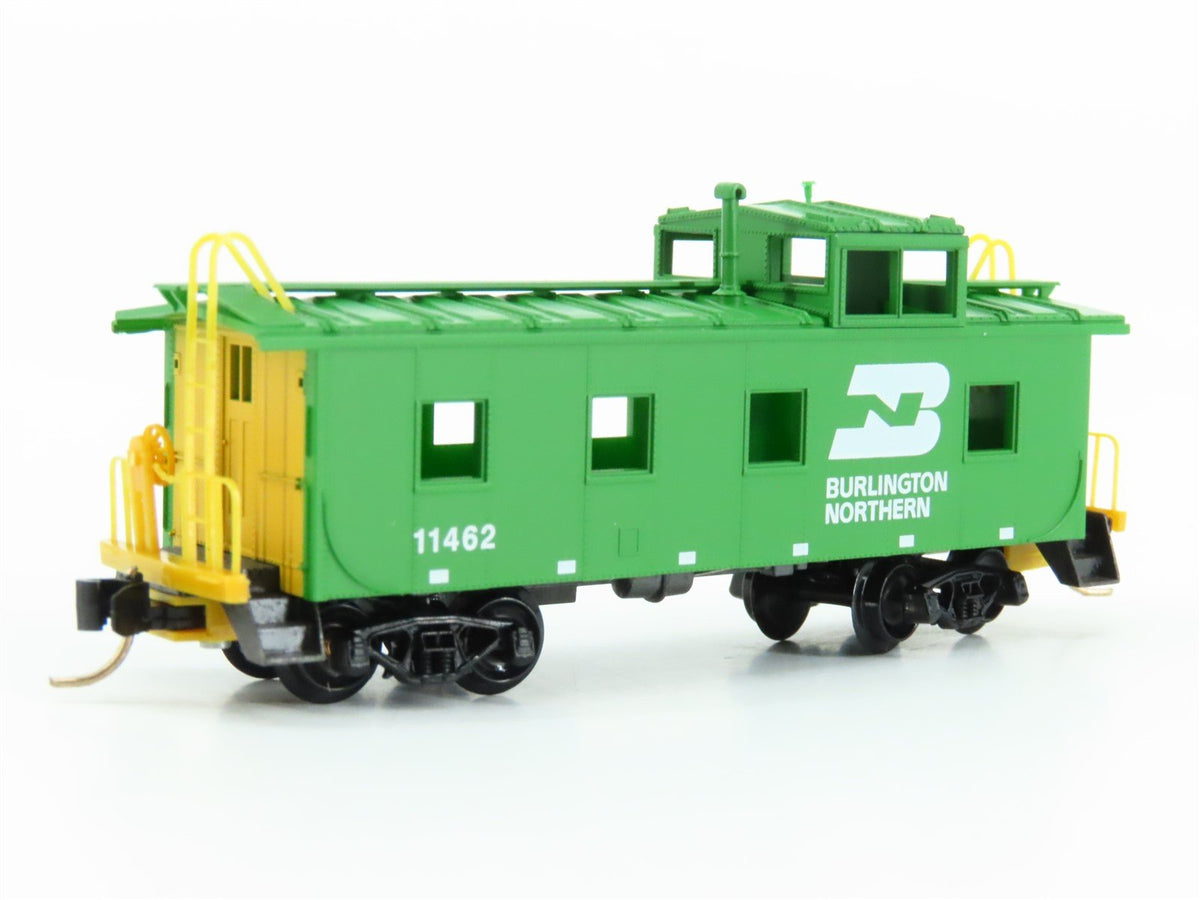 N Scale Micro-Trains MTL 100060 BN Burlington Northern 36&#39; Steel Caboose #11462