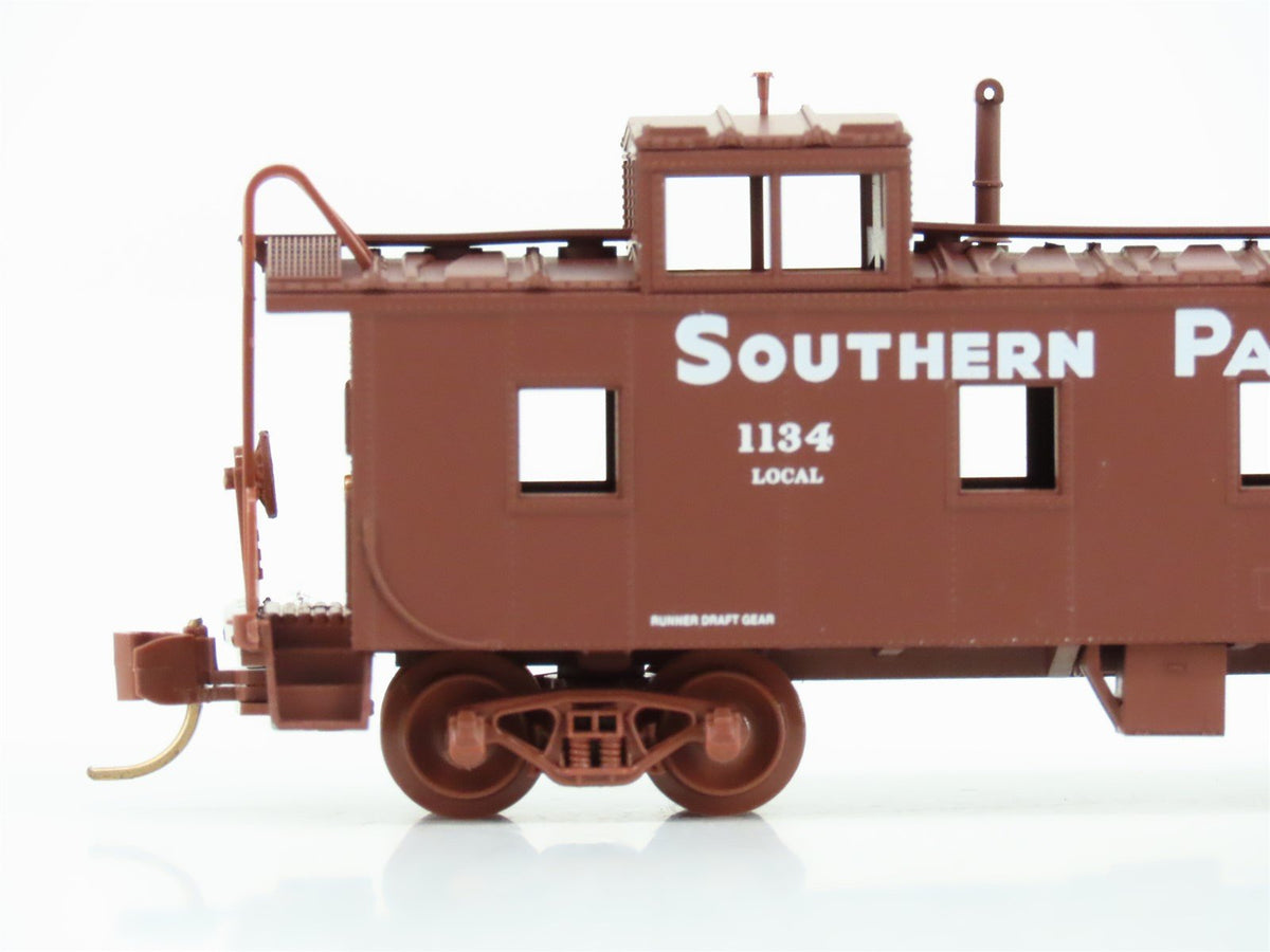 N Scale Micro-Trains MTL 100050 SP Southern Pacific 36&#39; Steel Caboose #1134