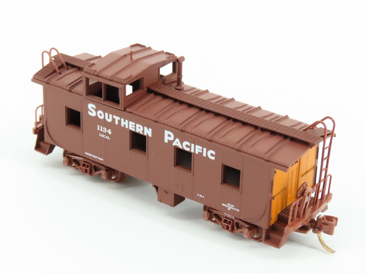 N Scale Micro-Trains MTL 100050 SP Southern Pacific 36&#39; Steel Caboose #1134