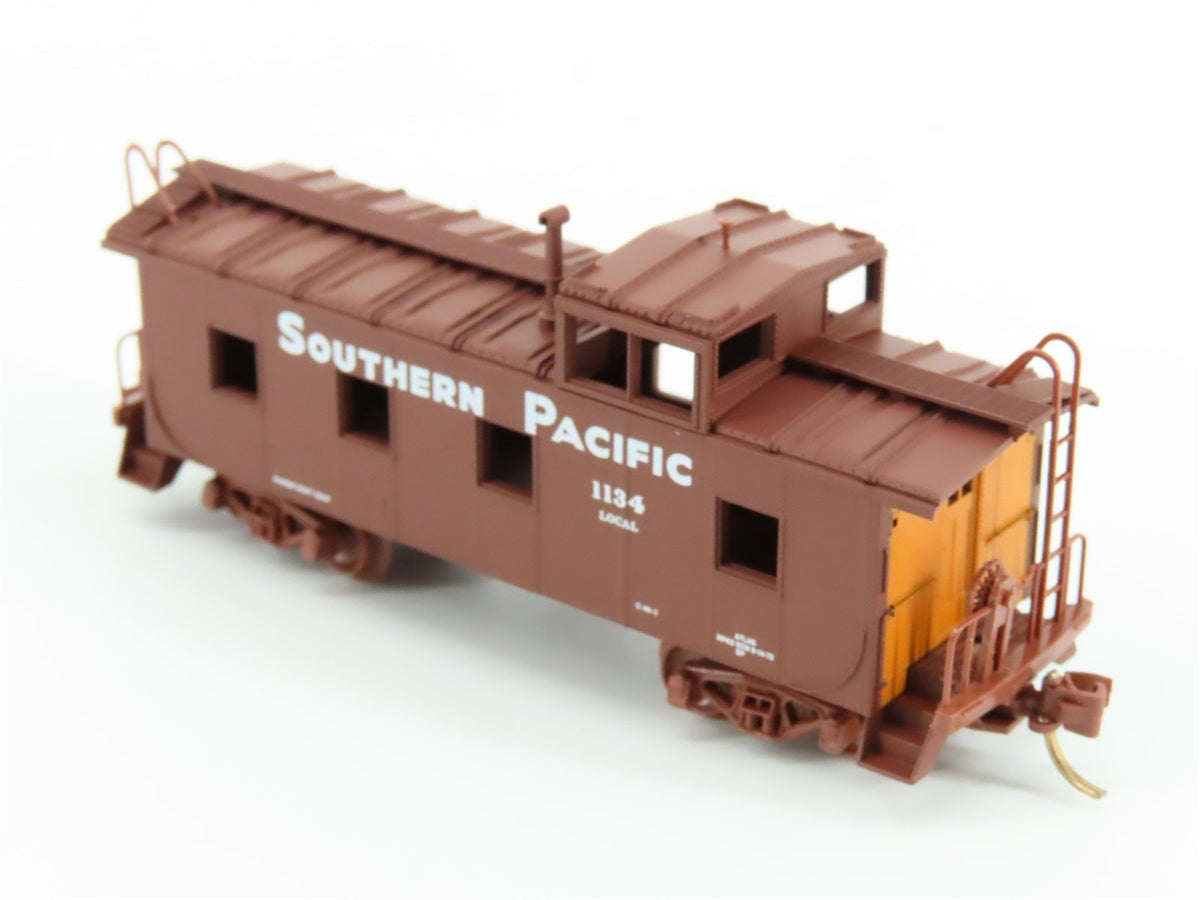 N Scale Micro-Trains MTL 100050 SP Southern Pacific 36&#39; Steel Caboose #1134