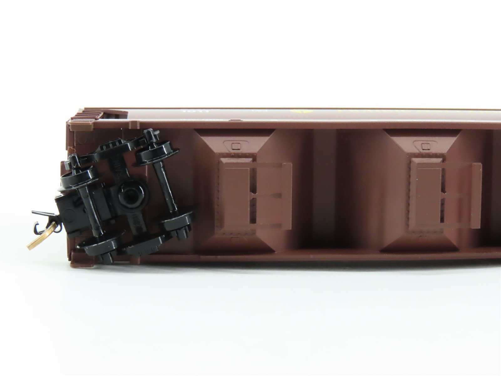 N Scale Micro-Trains MTL 94130 PMLX Prairie Malt Limited 3-Bay Hopper #1011