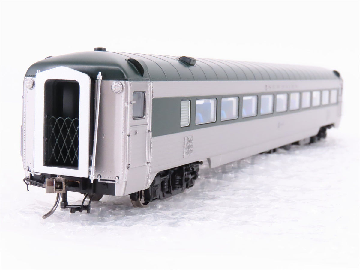 HO Scale Rapido 17209 NH New Haven Coach Passenger Car #8699 w/ Lights