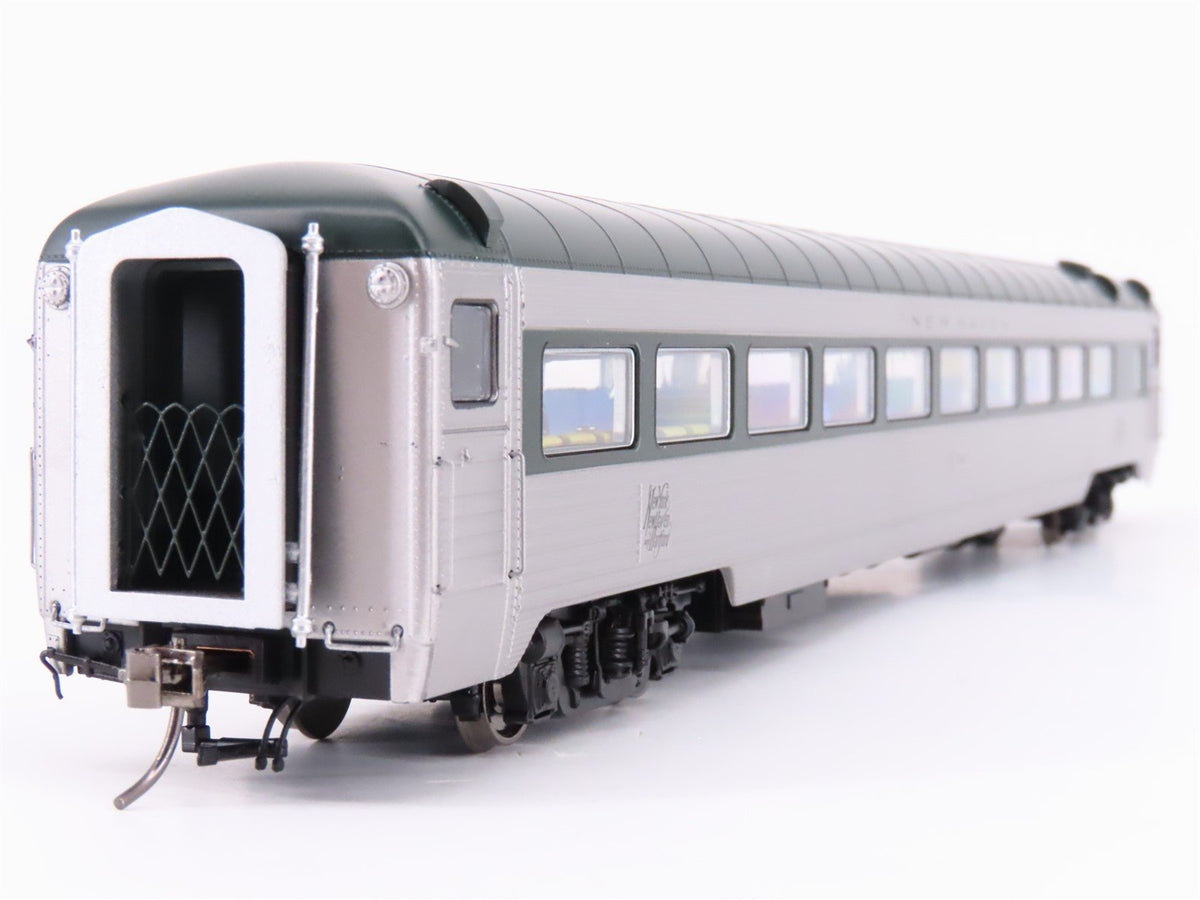 HO Scale Rapido 17205 NH New Haven Coach Passenger Car #8647 w/ Lights