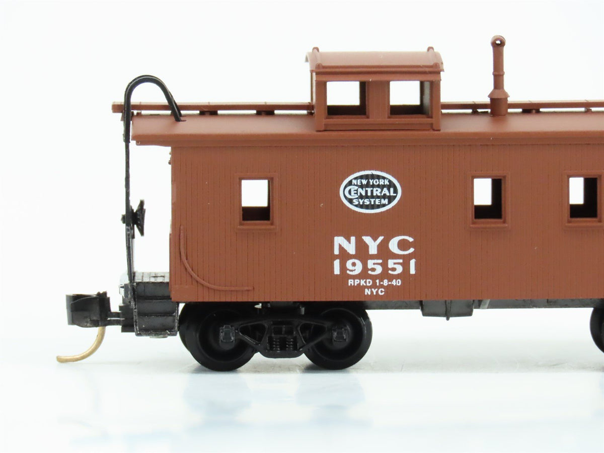 N Scale Micro-Trains MTL 51080 NYC New York Central 34&#39; Wood Caboose #19551