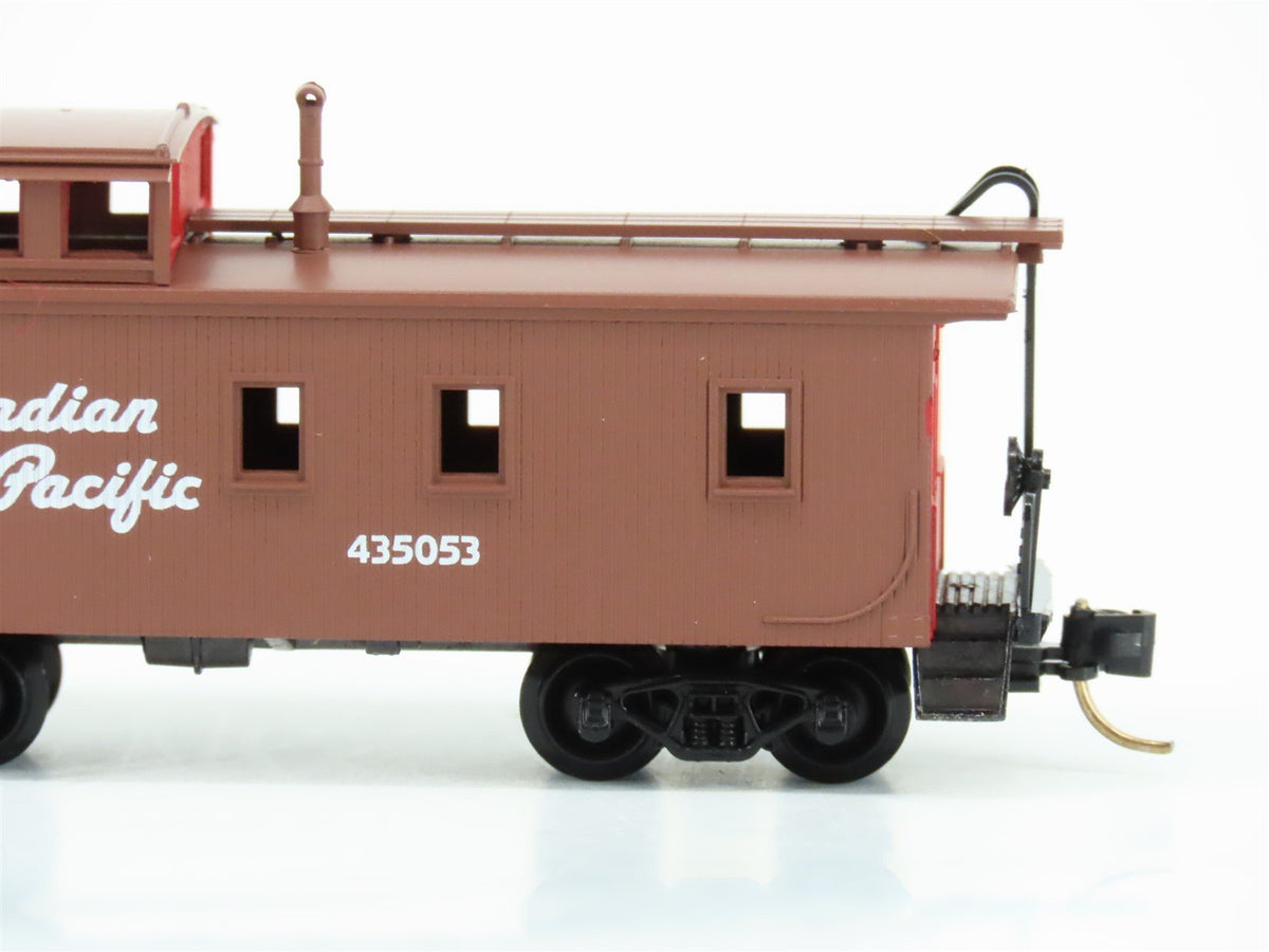 N Scale Micro-Trains MTL 51010 CP Canadian Pacific 34&#39; Wood Caboose #435053