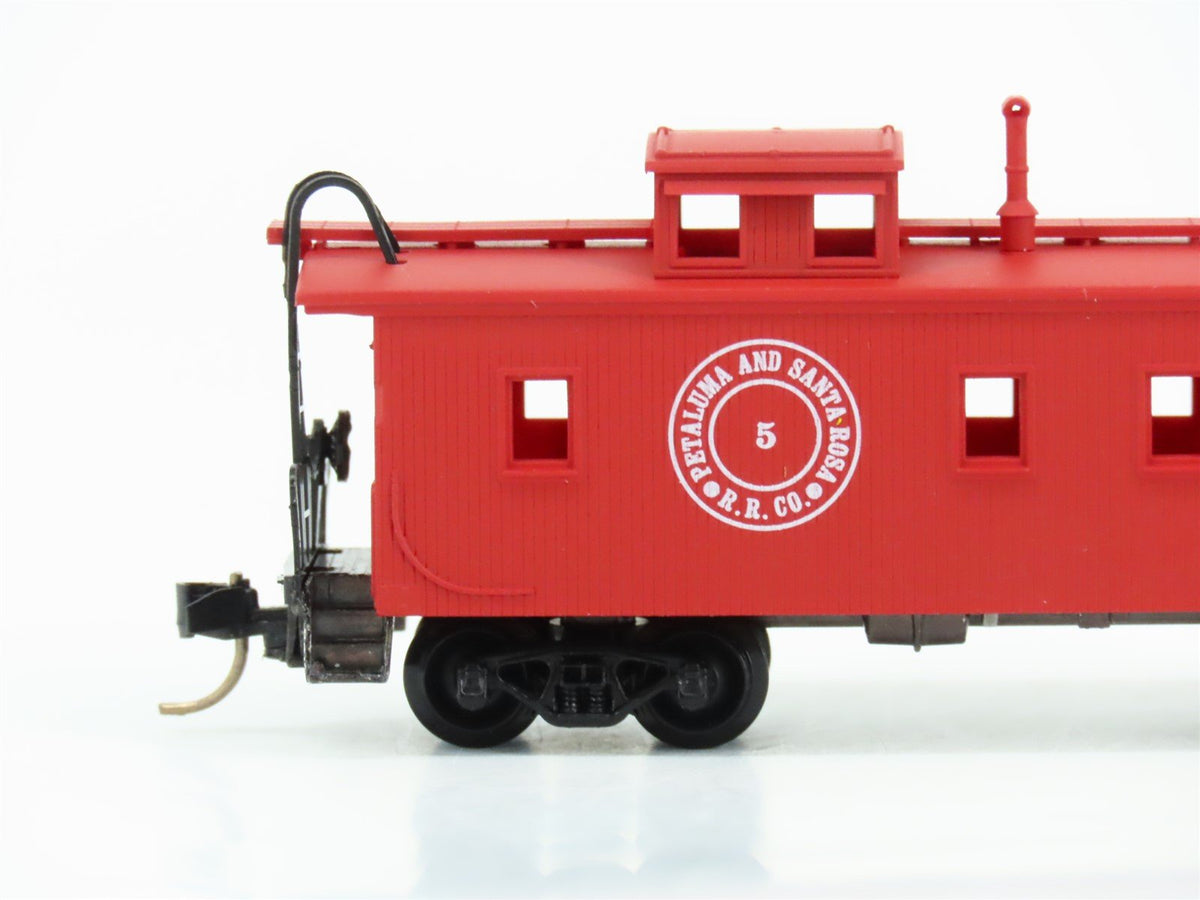 N Scale Micro-Trains MTL 50120 Petaluma &amp; Santa Rosa Railroad 34&#39; Caboose #5