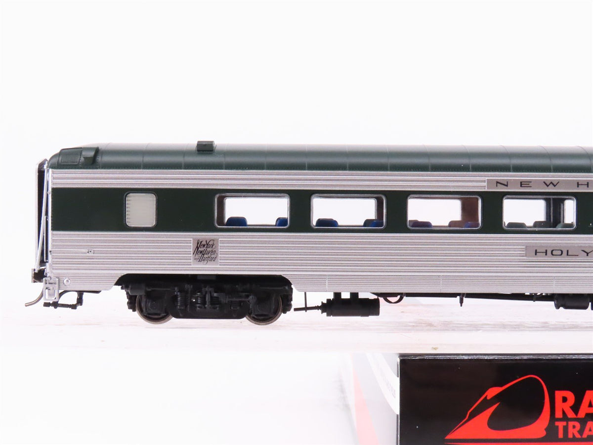 HO Scale Rapido 17105 NH New Haven 36-Seat Parlor Passenger Car &quot;Holyoke&quot;