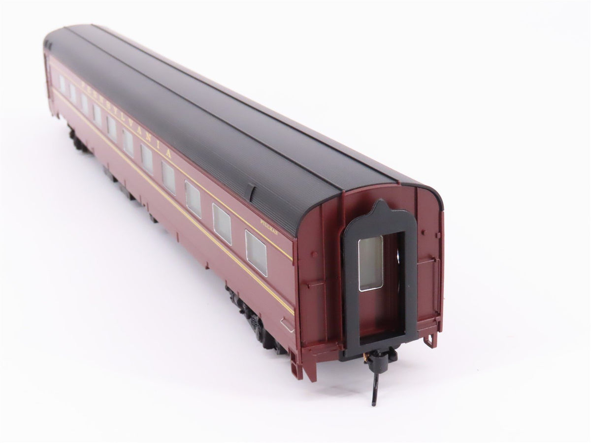 HO Walthers 932-9630 PRR Pennsylvania Broadway LTD Sleeper Passenger Car