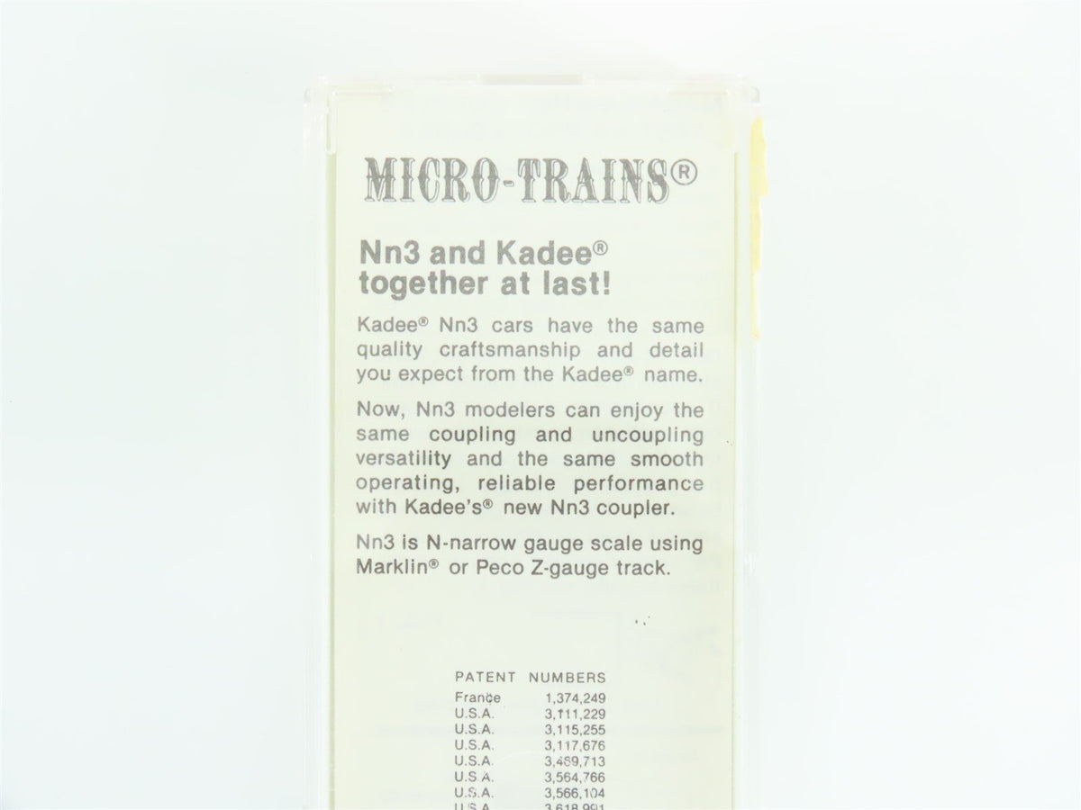 Nn3 Kadee Micro-Trains MTL 15301 SP Southern Pacific Flat Car #472 w/ Stakes