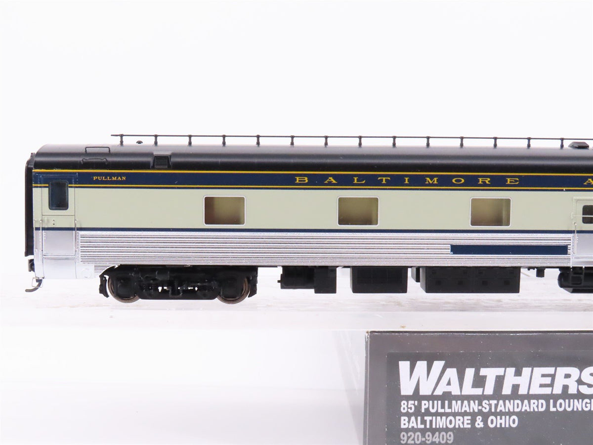 HO Walthers Proto 920-9409 B&amp;O Railway 85&#39; P-S Lounge-Observation Passenger Car