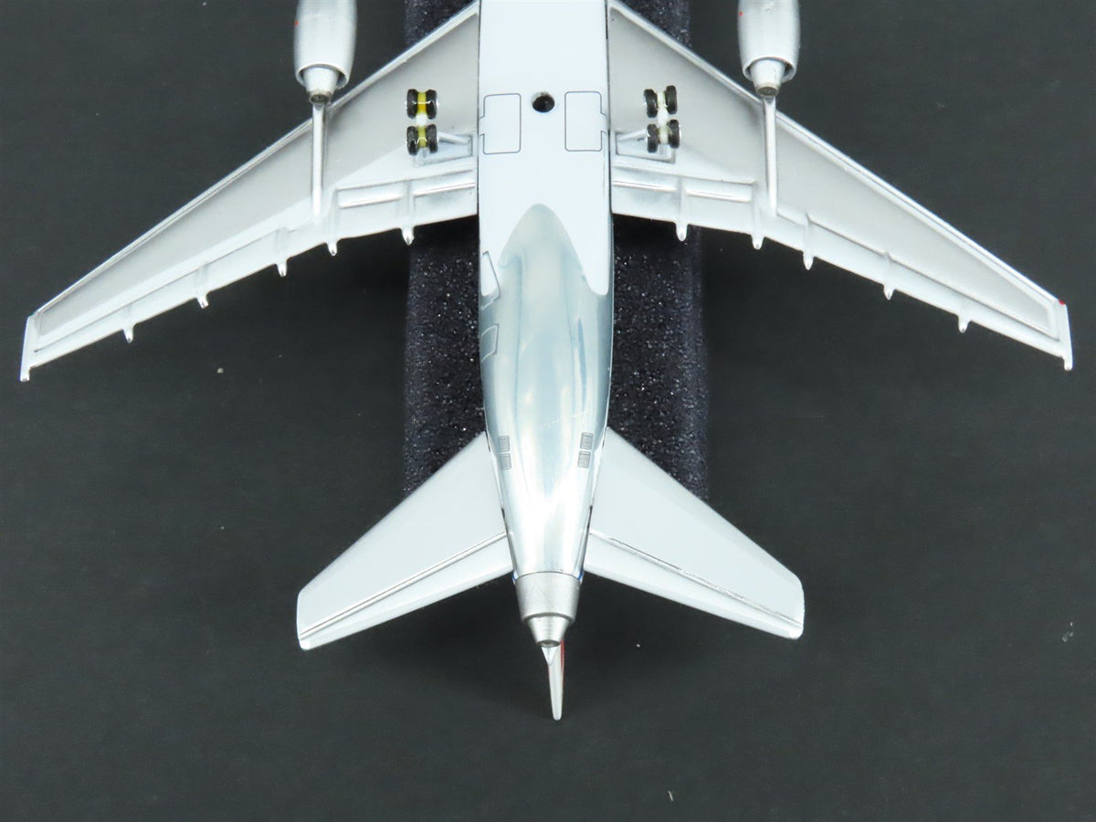 1:400 Aero Classics / Lockness Die-Cast United Lockheed L-1011-500 Airliner