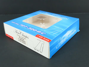 1:400 Scale Aero Classics Die-Cast Air Niugini Boeing B-707-338C Airliner P2-ANA