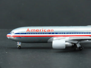 1:400 Aero Classics Die-Cast American Airlines Boeing B-767-223 Airliner N338AA