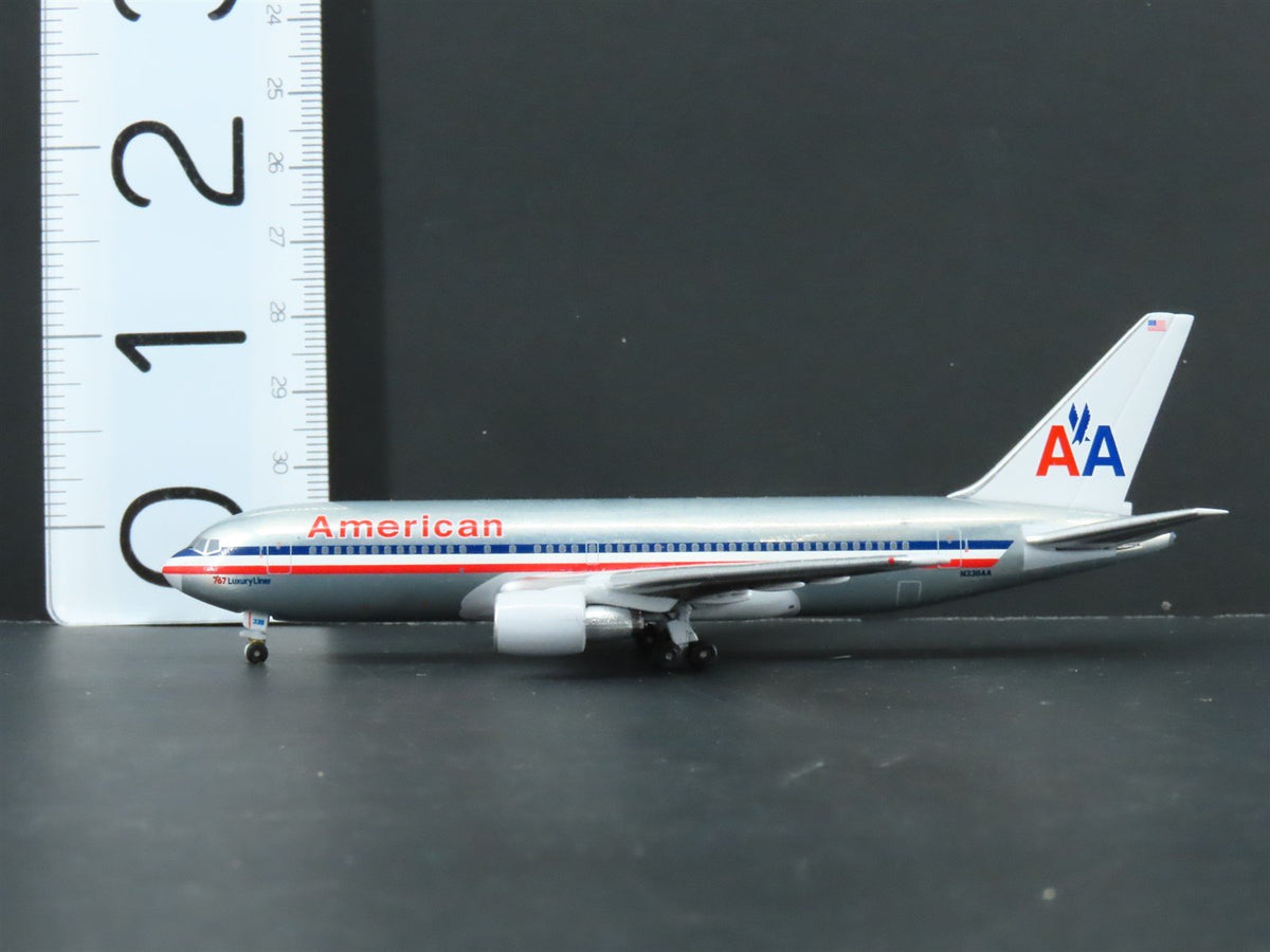 1:400 Aero Classics Die-Cast American Airlines Boeing B-767-223 Airliner N338AA