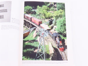 The Large Scale Model Railroading Handbook by Robert Schleicher ©1992 - SC Book