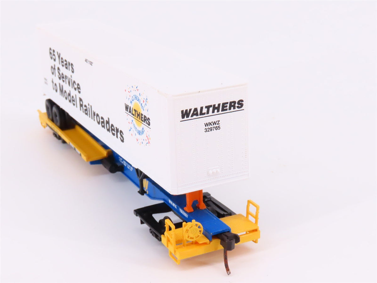 HO Scale Walthers RTR 949-1 Walthers 65th Anniversary Flatcar #193297 w/Trailer