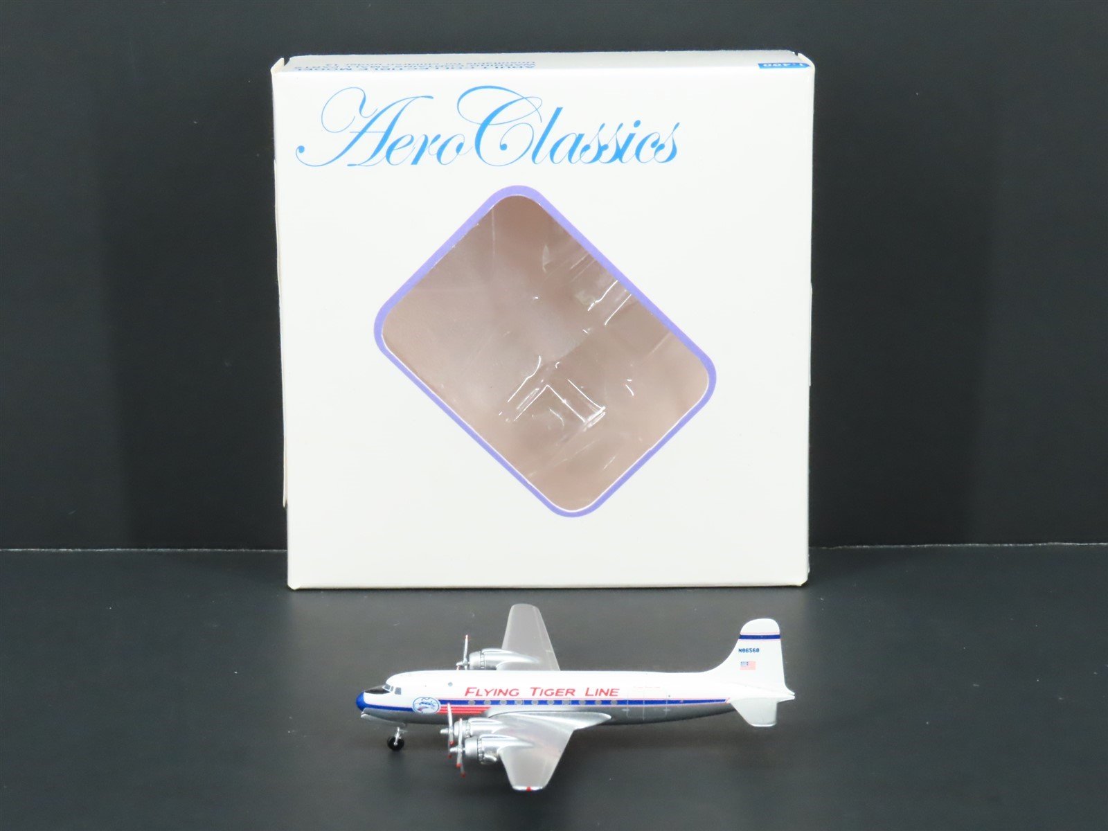 1:400 Aero Classics Die-Cast Flying Tiger McDonnell Douglas C-54B-1-DC Aircraft