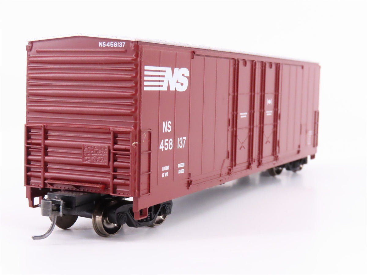 HO Scale Scaletrains.com NS Norfolk Southern 50&#39; Double Door Boxcar #458137