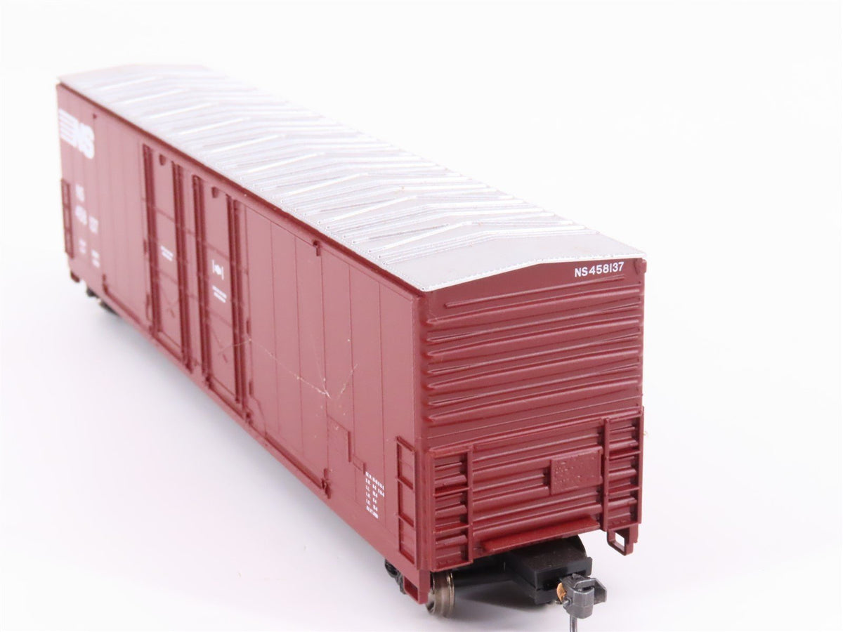 HO Scale Scaletrains.com NS Norfolk Southern 50&#39; Double Door Boxcar #458137