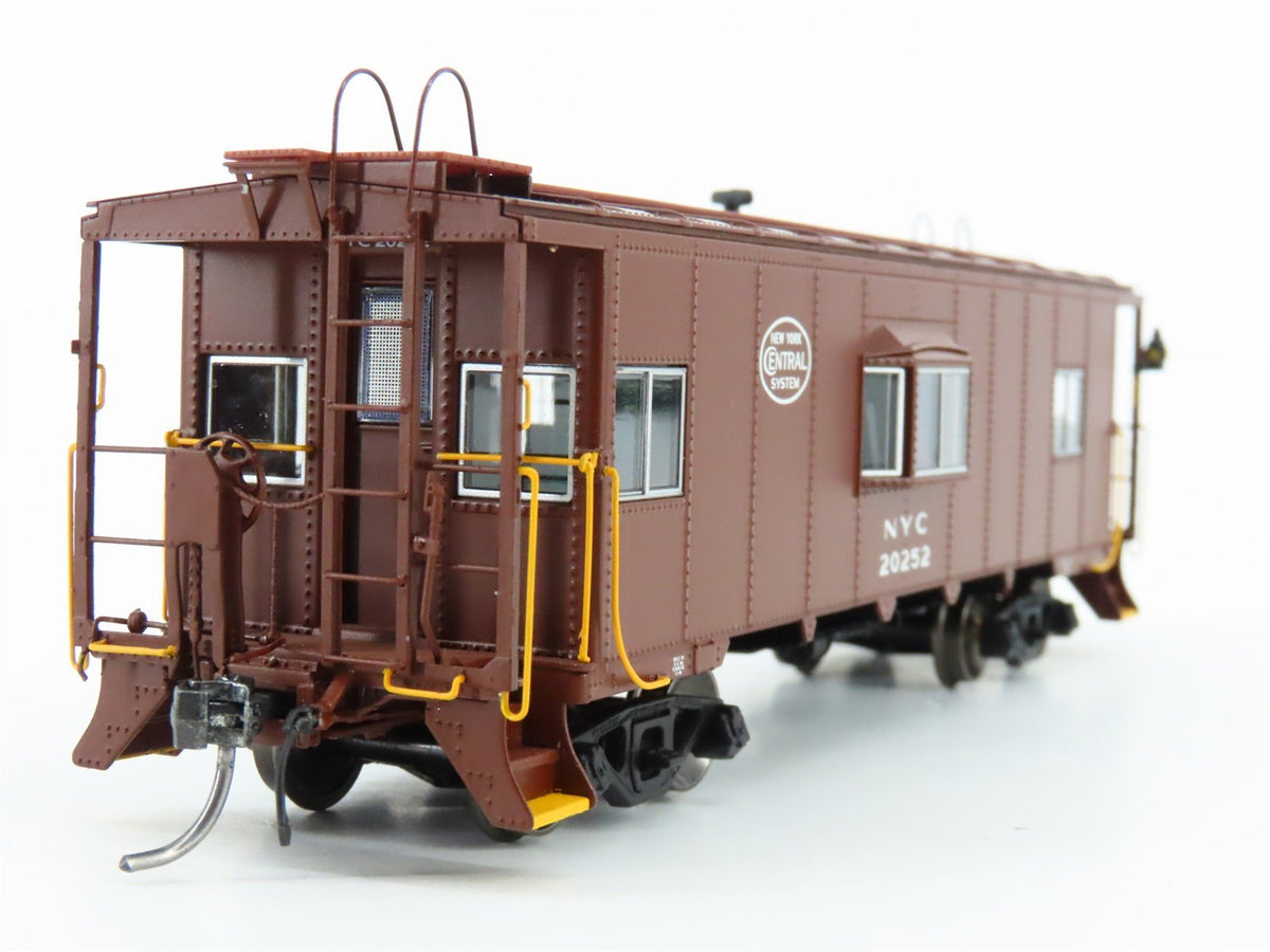 HO Tangent 60110-04 NYC New York Central N7 Class Caboose #20252 w/ Lights