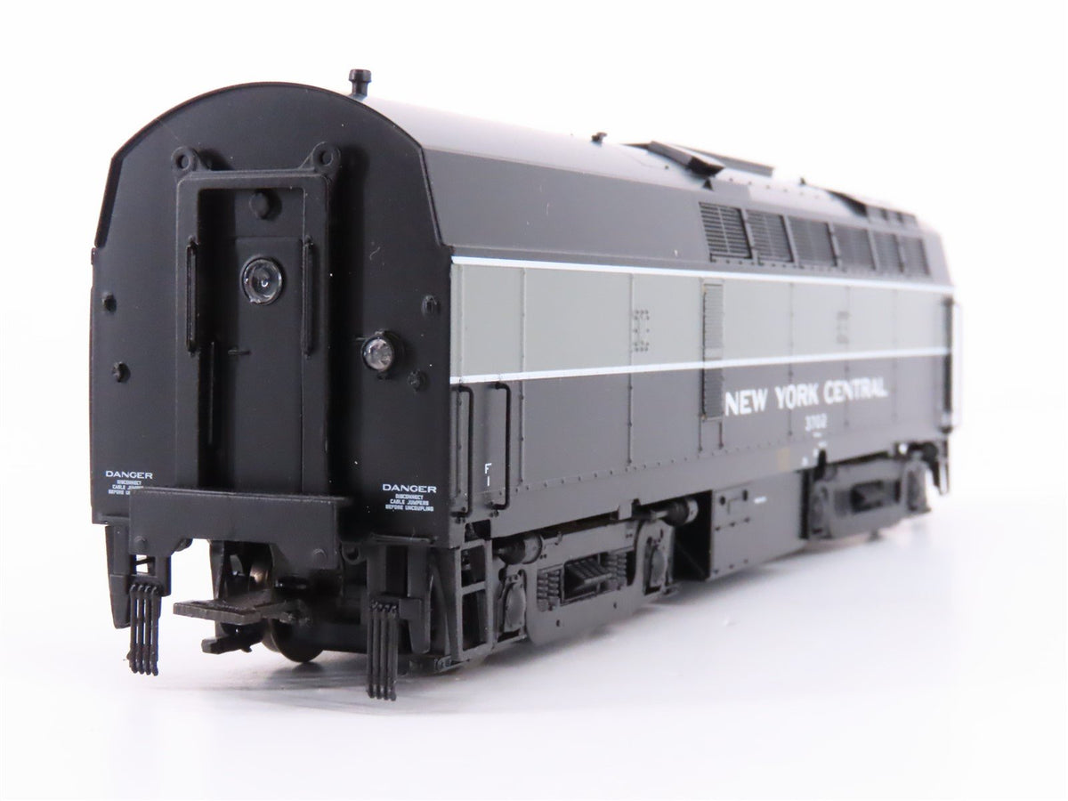 HO Broadway Limited BLI 4144 NYC BLW RF16 Sharknose A/B Diesel Set - Paragon3